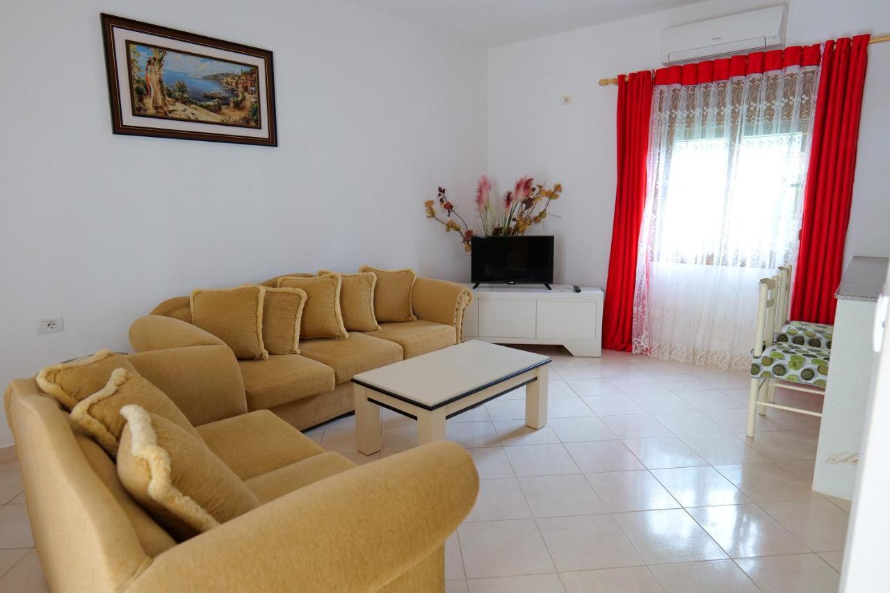 Vila Fredi كساميل المظهر الخارجي الصورة